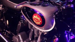 Mahindra BSA Gold Star 650