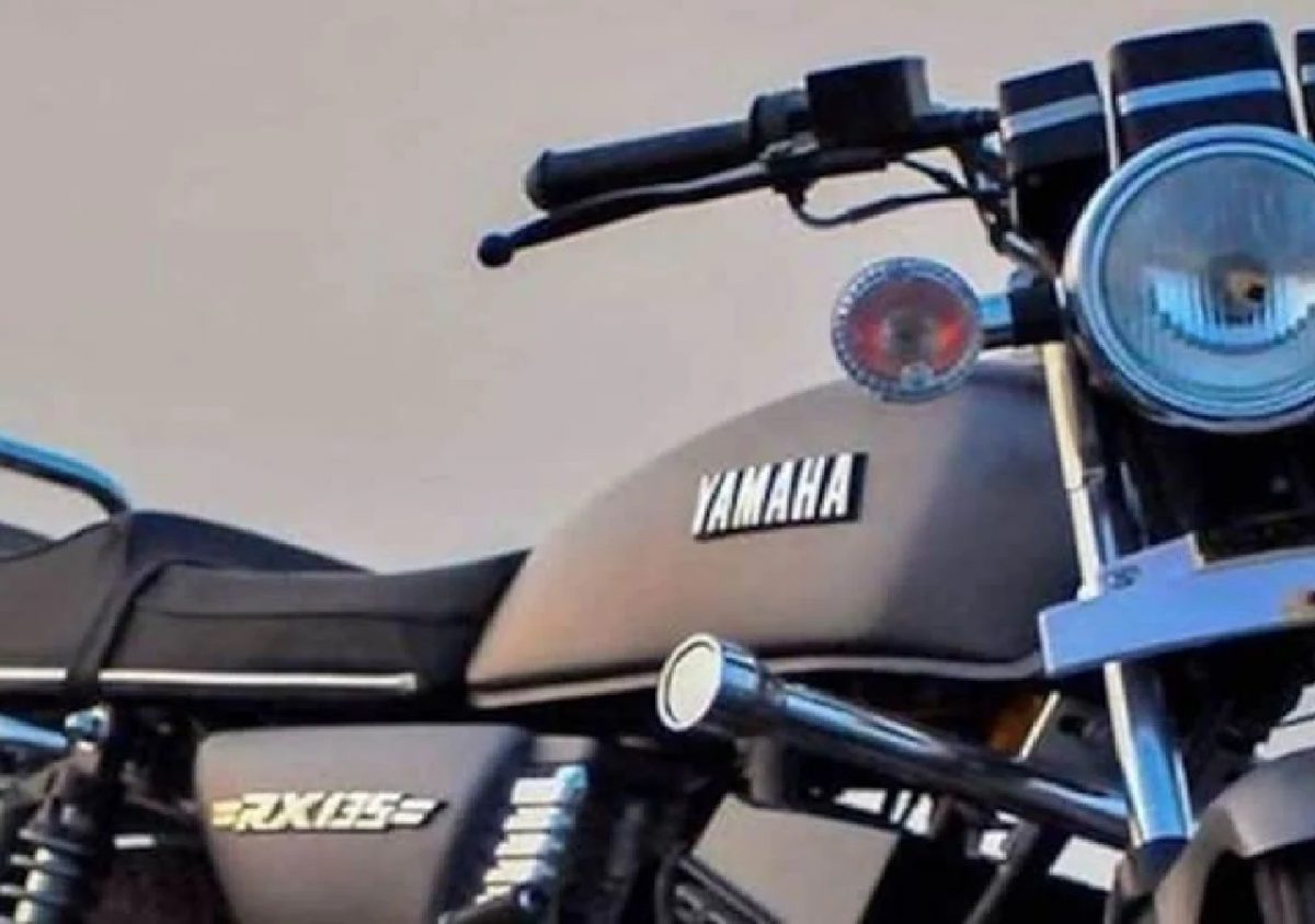 Yamaha Rx 100 Bike