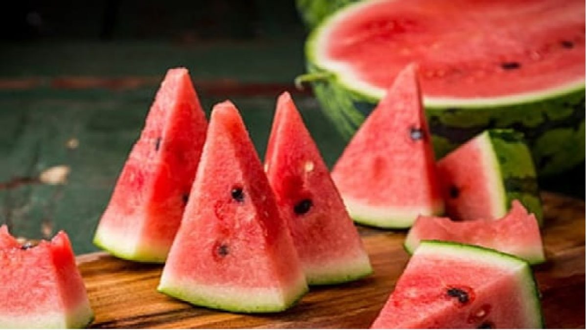 easy tricks to identify chemically ripe watermelon