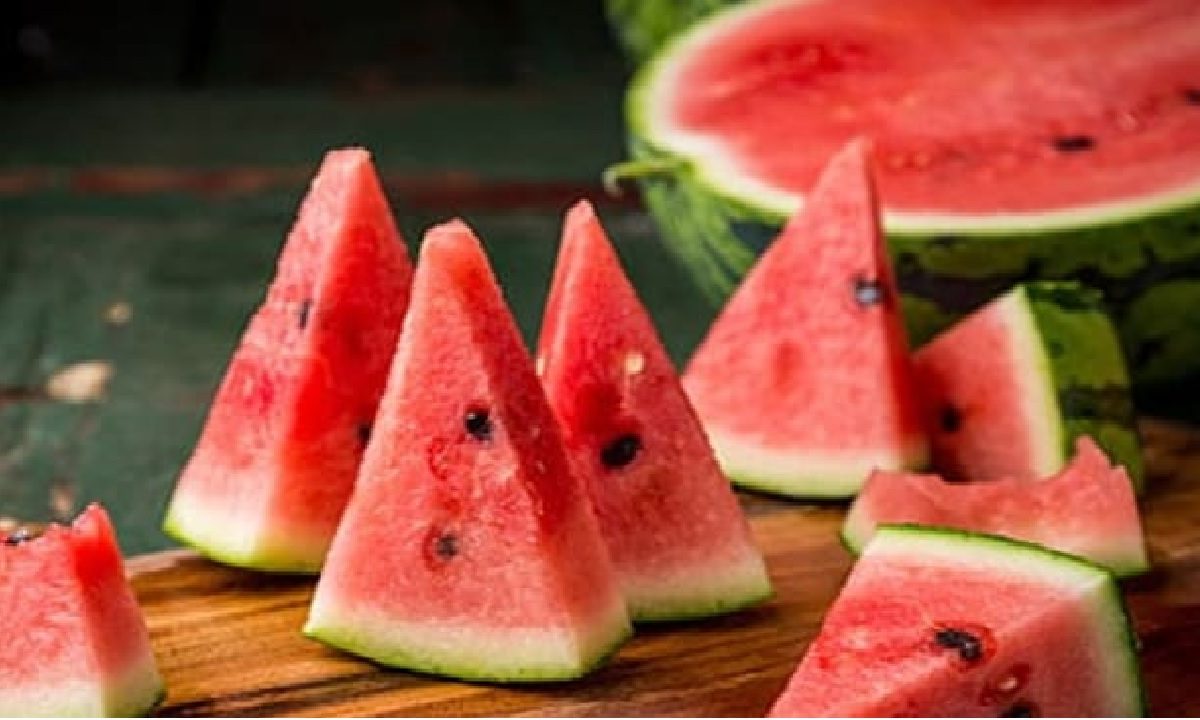 easy tricks to identify chemically ripe watermelon