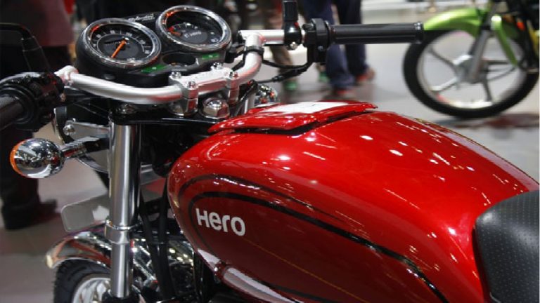 सिर्फ 11000 रूपए में ब्रांड न्यू Hero Splendor, लपक कर पकड़ लें ऑफर