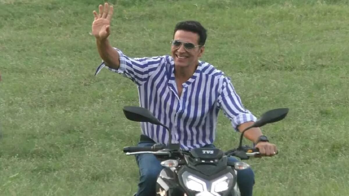 Akshay Kumar liked TVS Raider 125