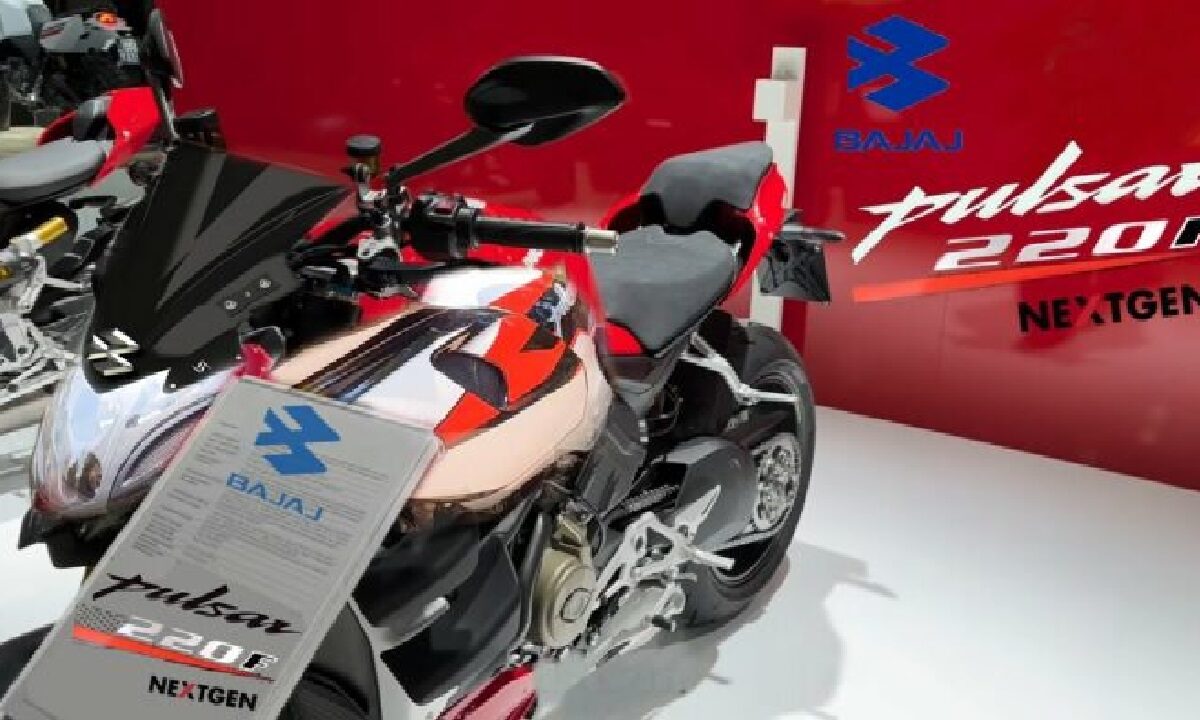 Bajaj Pulsar 220