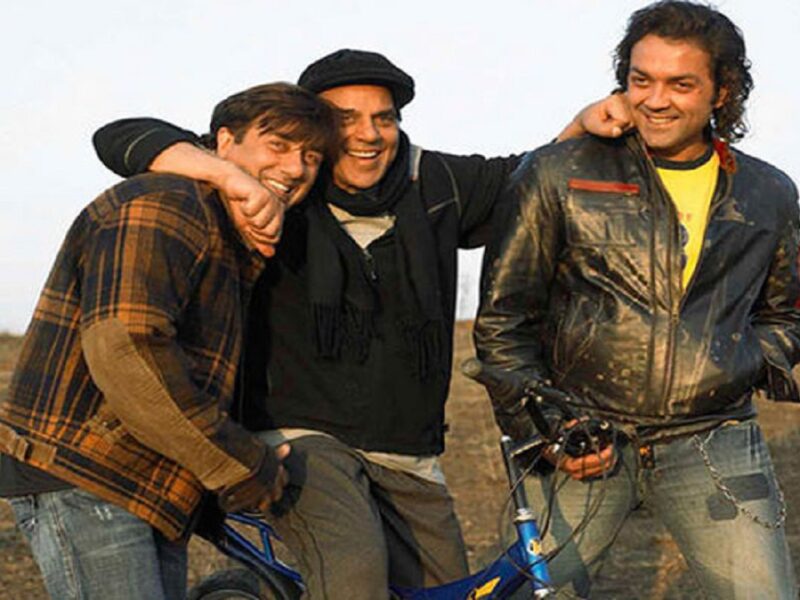Bobby Deol hated Dharmendra