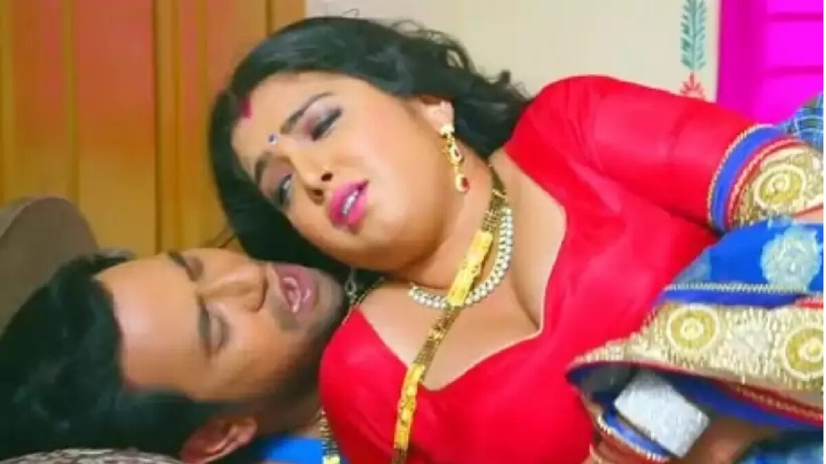 Nirahua And Aamarpali Dubey