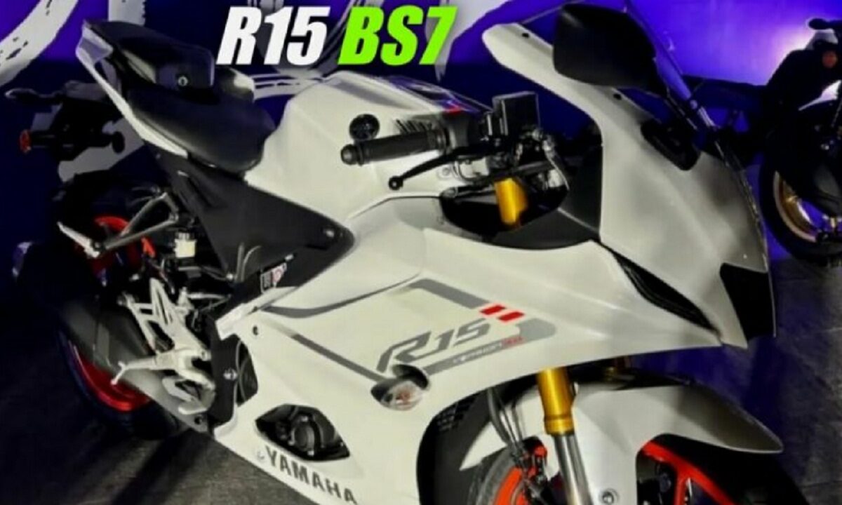 Yamaha R15 bike
