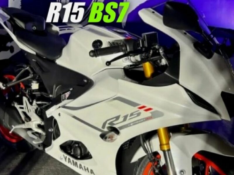 Yamaha R15 bike