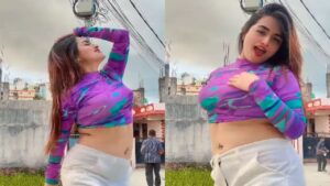 The girl danced on the song 'Ding Dong'