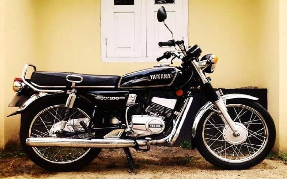 Yamaha RX 100