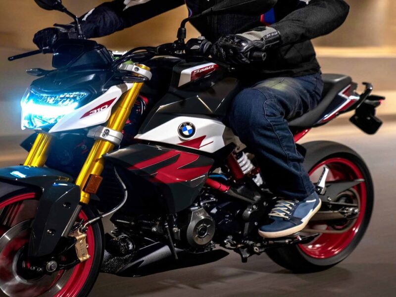 bmw g 310 r features