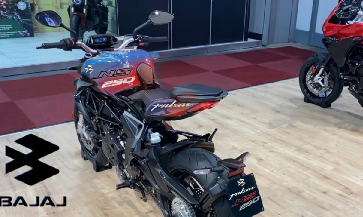 Bajaj Pulsar NS250