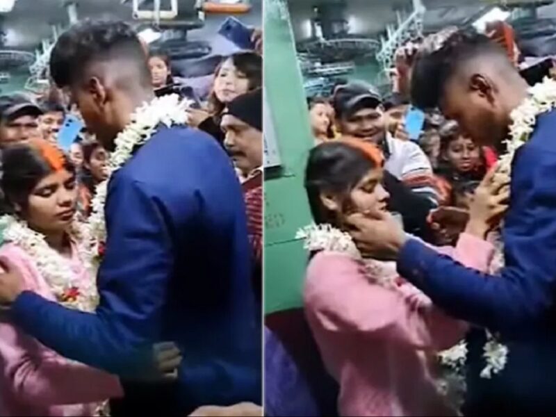 Couple got married in a moving train