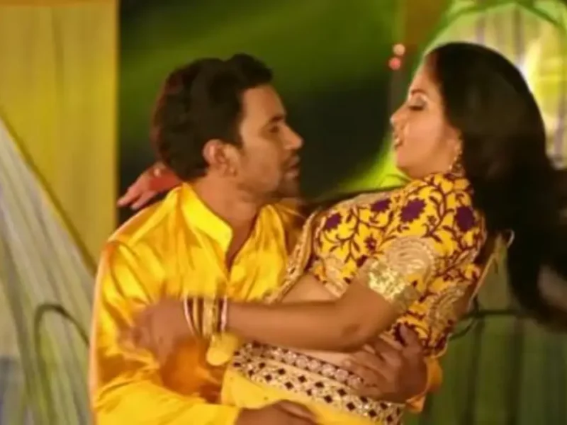 Nirahua and Amrapali Dubey