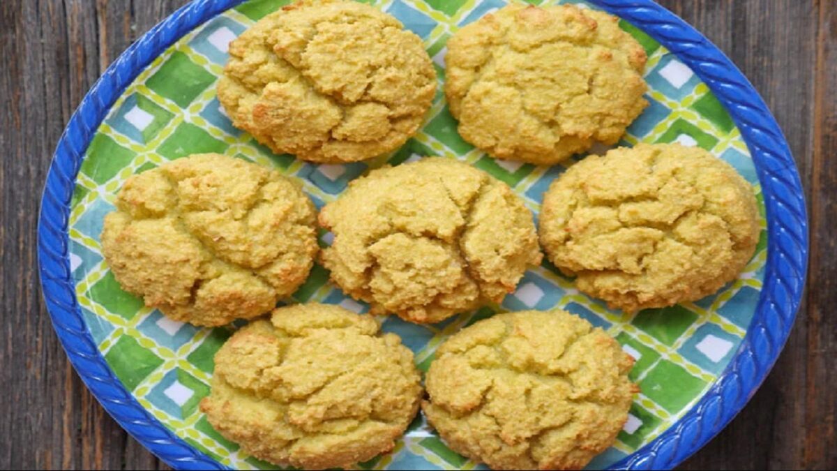 Coconut and Flour Biscuits Recipe