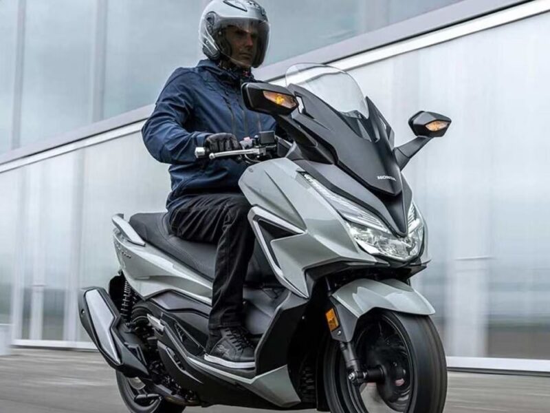 Honda Forza 350 scooter