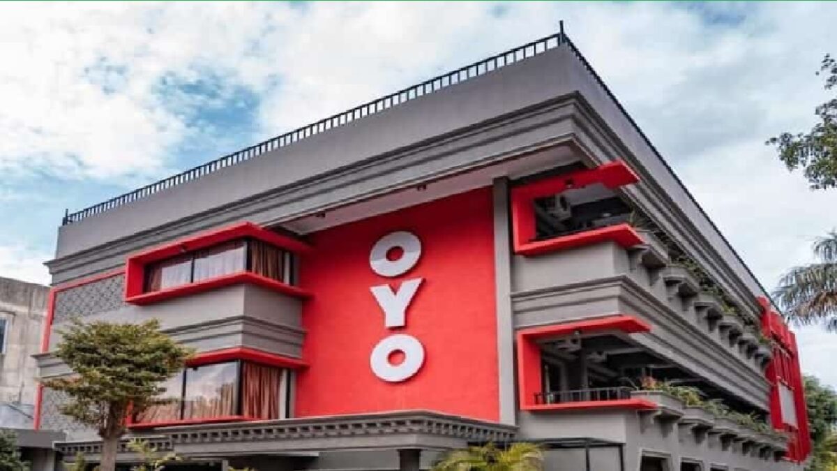 MakeMyTrip, OYO Hotel News