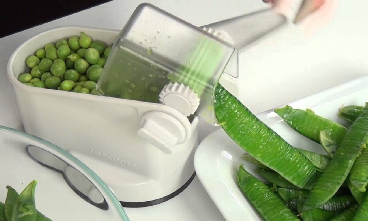 pea peeling machine