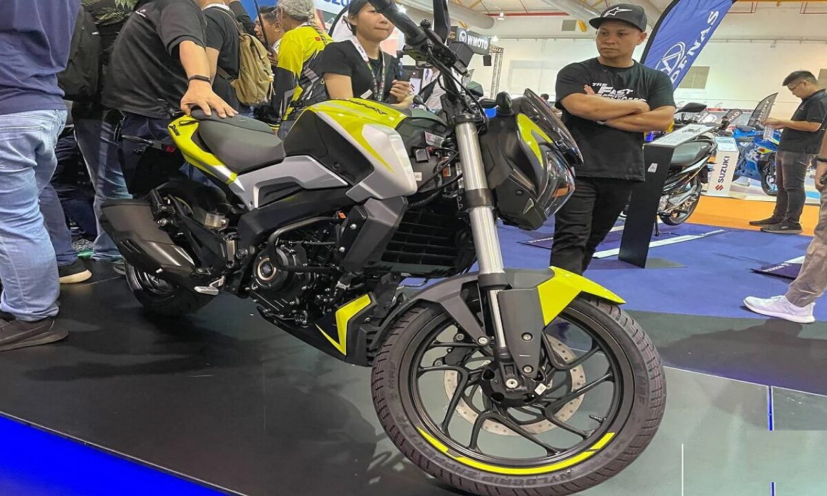 Bajaj Dominar 125