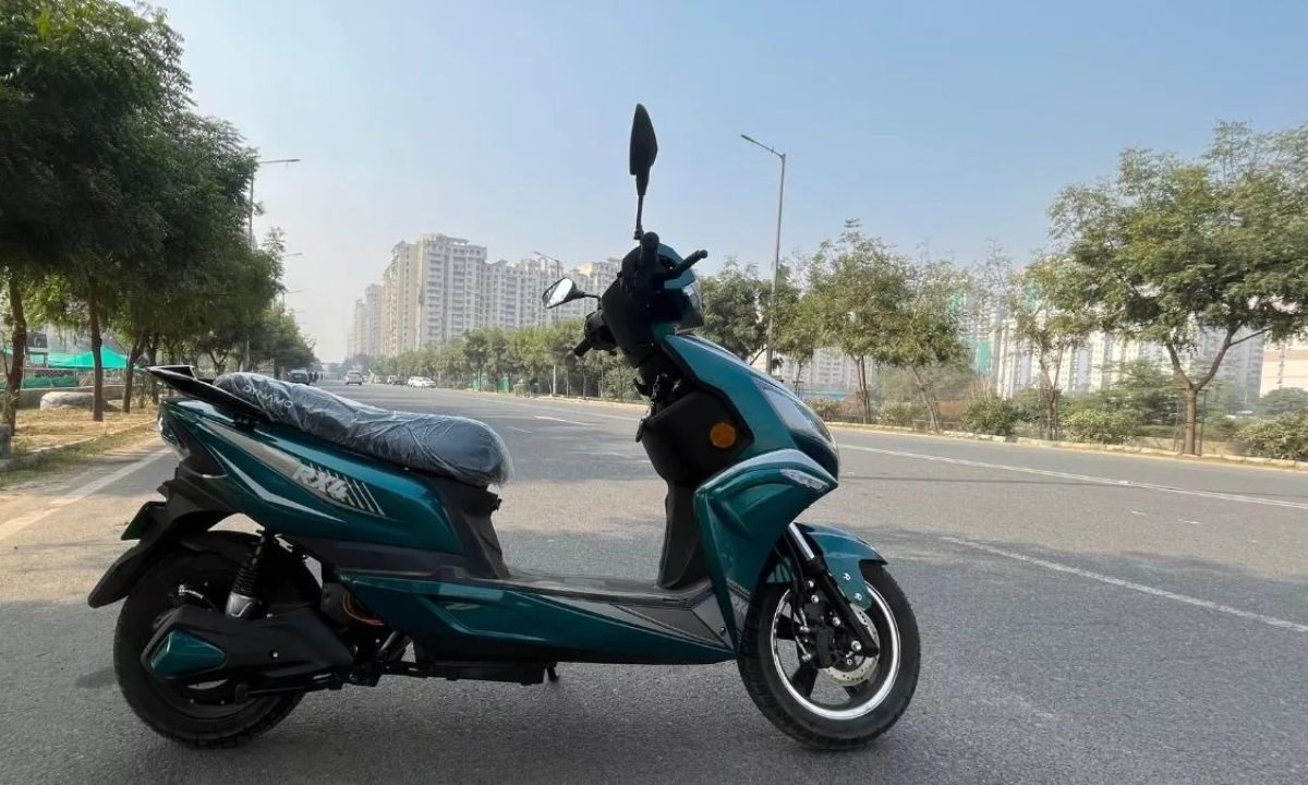 Dynamo Electric Scooty