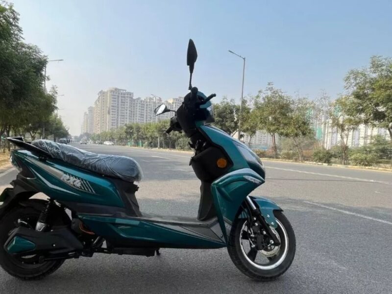 Dynamo Electric Scooty