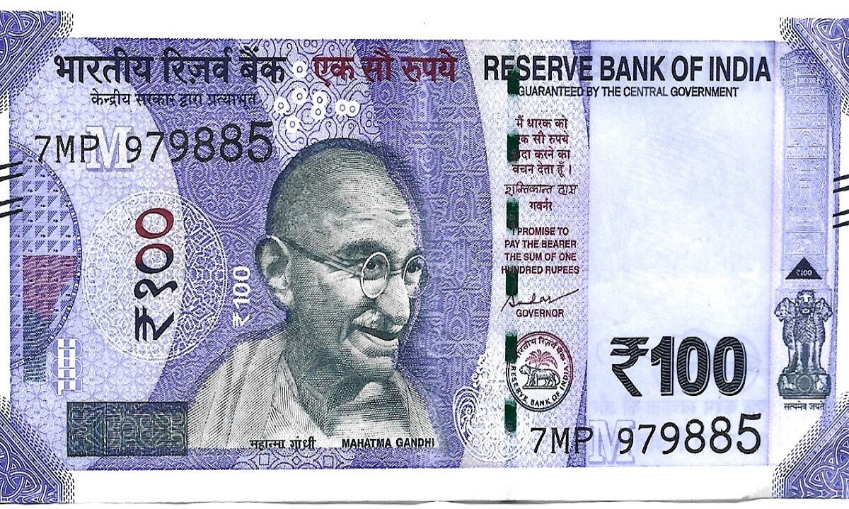 100 rupee