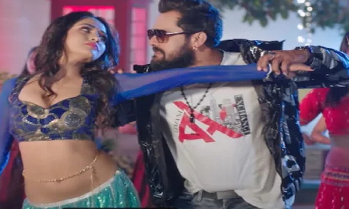 Shweta Sharma ने Khesari Lal Yadav