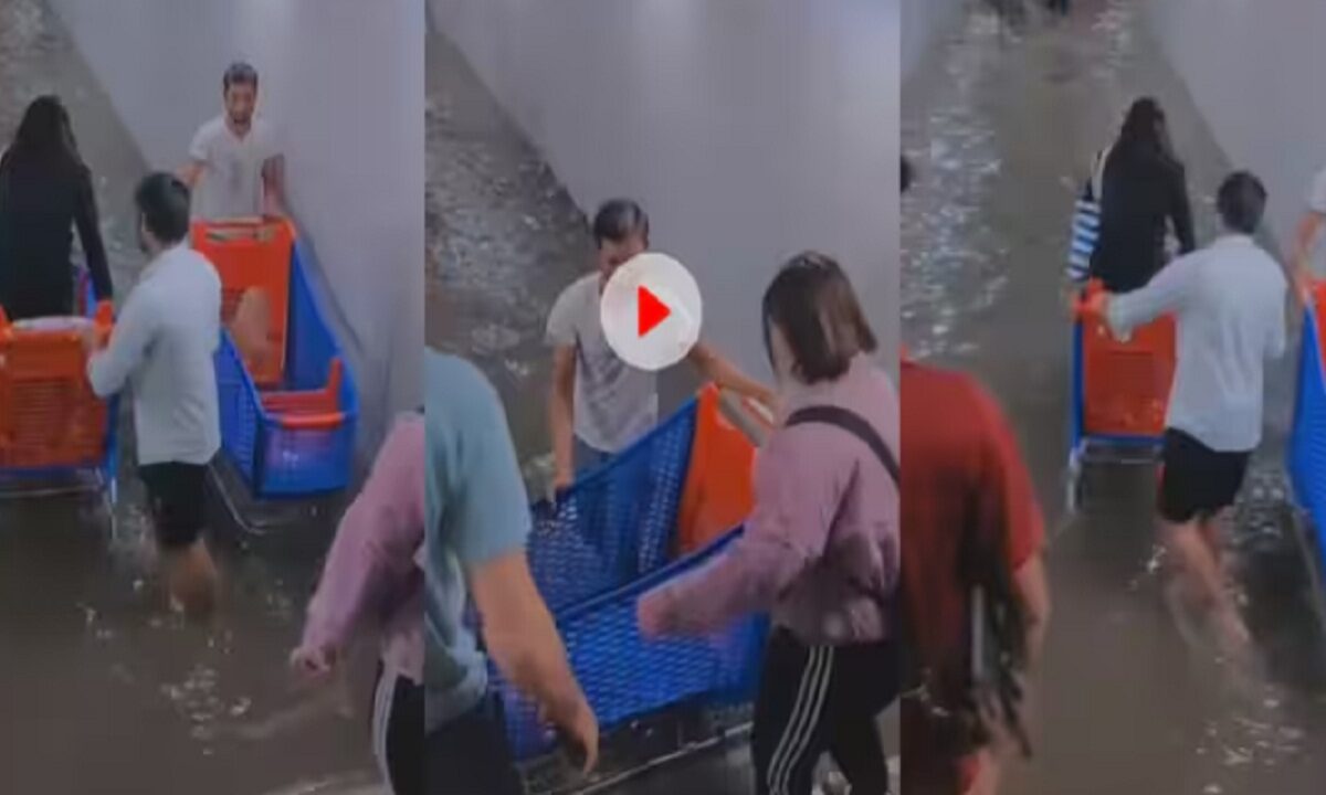 flood water in Dubai