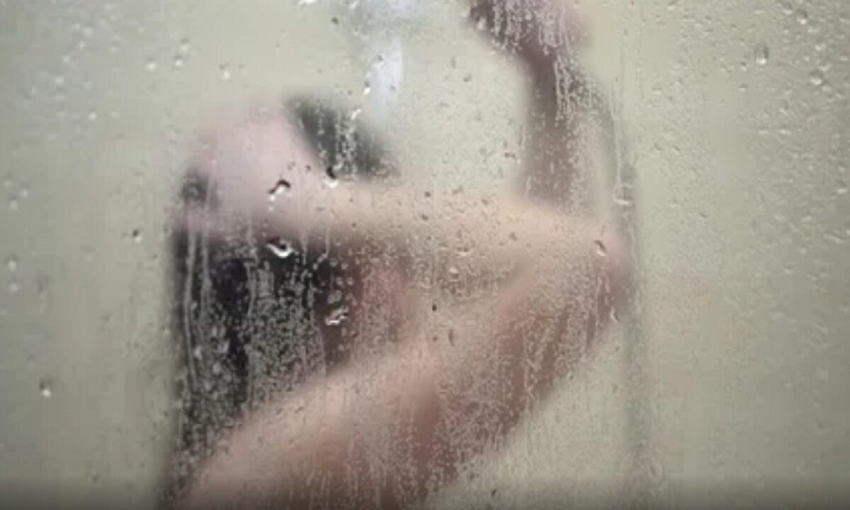 video of a girl taking bath