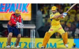 CSK Harbhajan Singh Slammed Ms Dhoni For His Batting Order And Advised Him To Quit Cricket