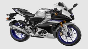 Yamaha R15M