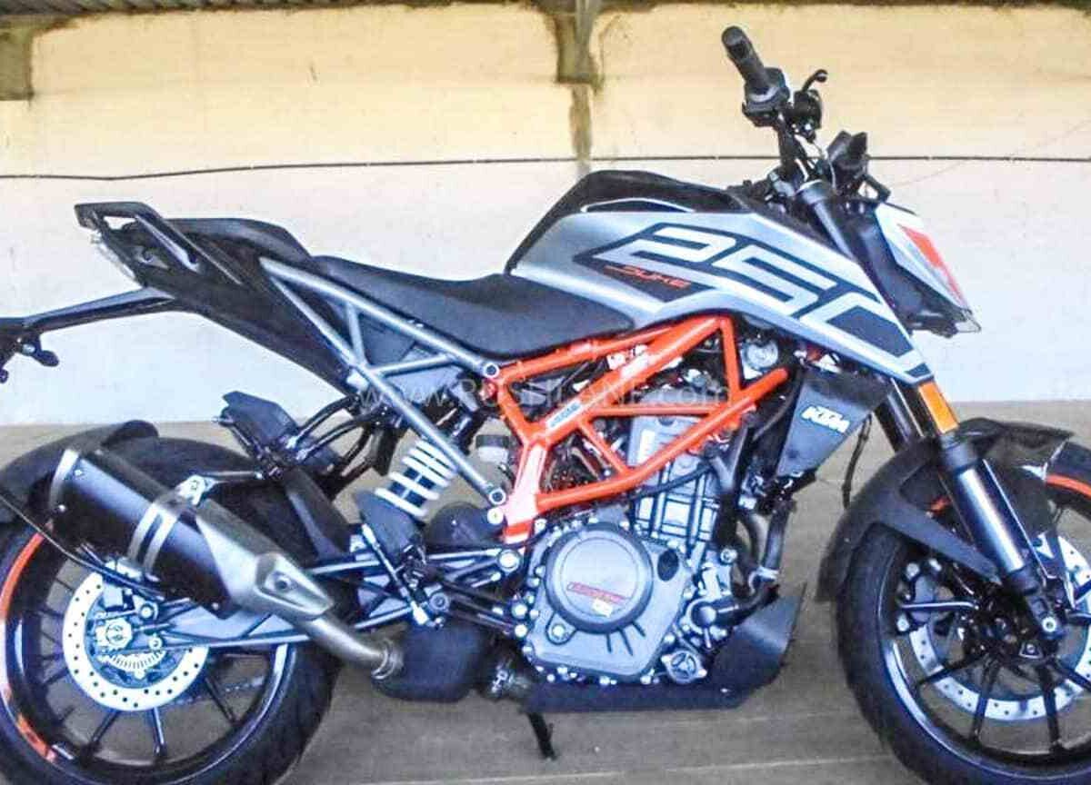 KTM 250 Duke bike