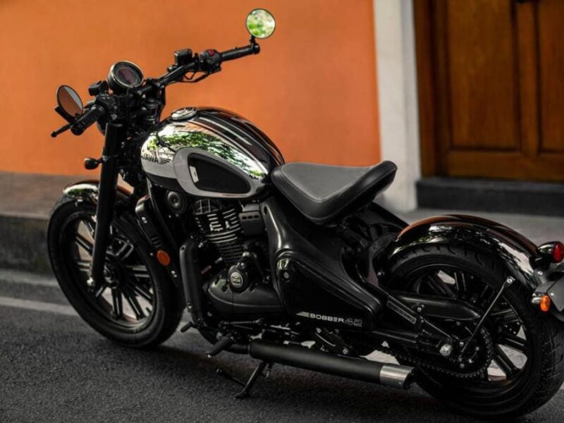JAWA 42 Bobber